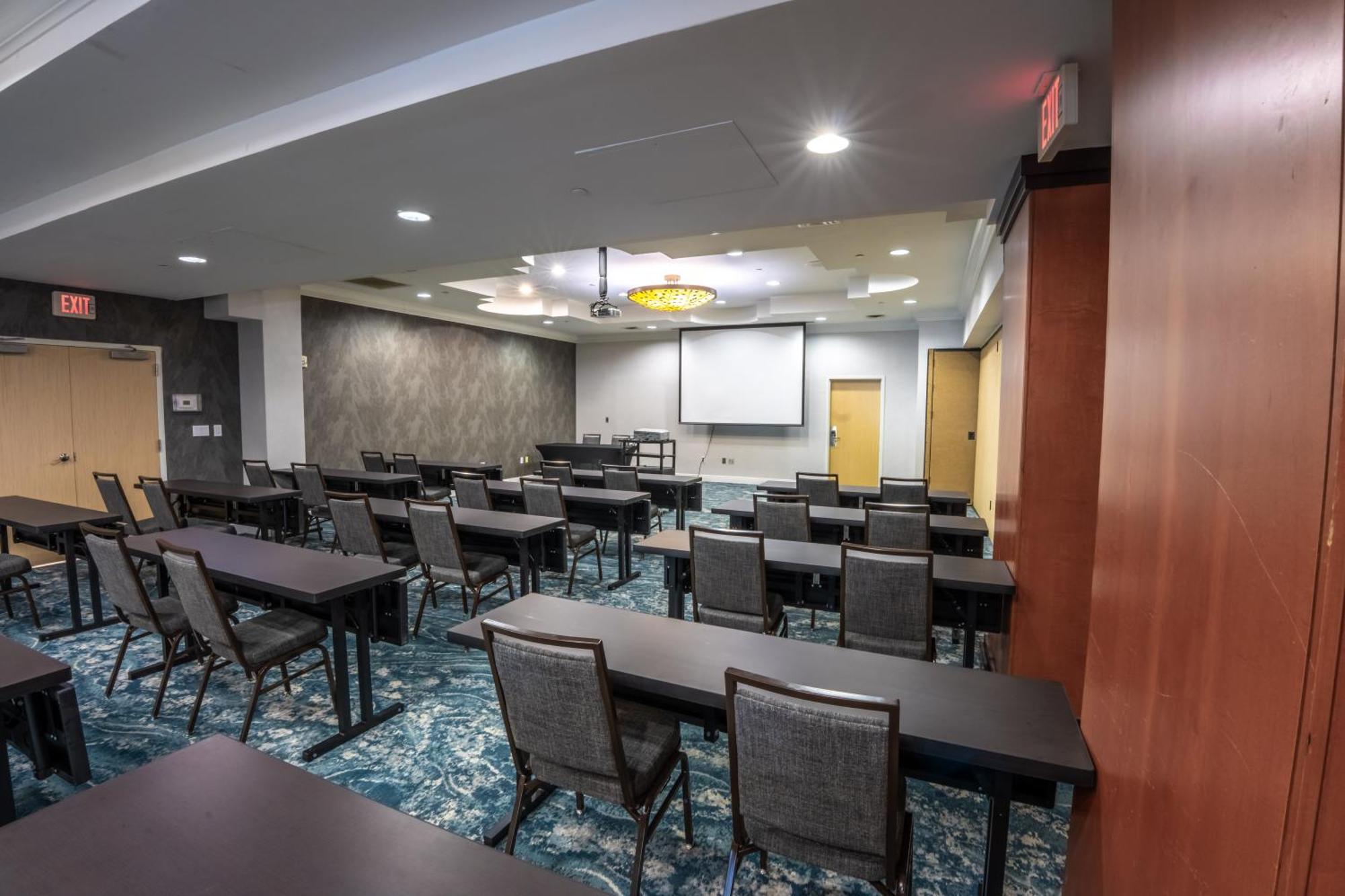 Fairfield Inn & Suites Jacksonville Butler Boulevard Exterior photo