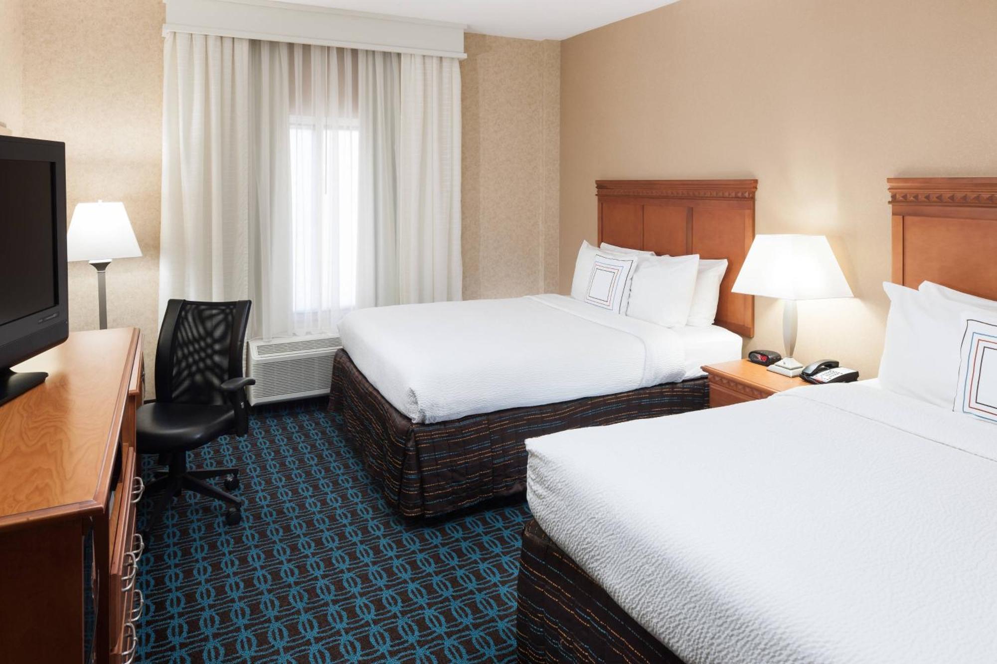 Fairfield Inn & Suites Jacksonville Butler Boulevard Exterior photo